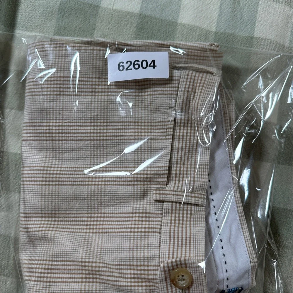 Peter Millar Mens 34 Pima Cotton Plaid Shorts Tan White Flat Front Golf Casual